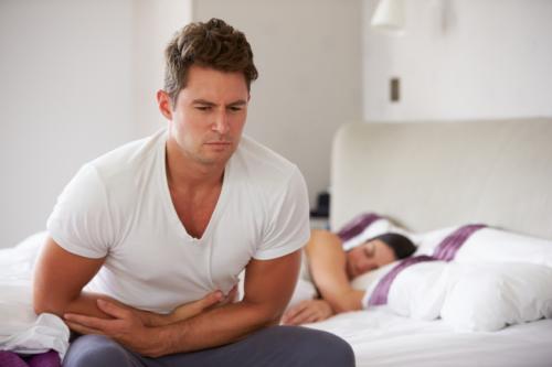 9 nguyên nhân và giải pháp của chứng đau dạ dày vào ban đêm