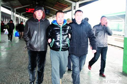 Tên tội phạm truy nã suốt 13 năm, bị bắt khi đã là diễn viên nổi tiếng