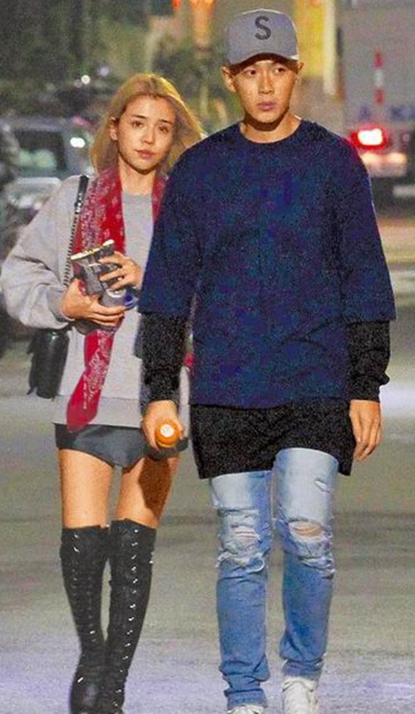 Không chịu nổi tính ham chơi của Kha Chấn Đông, bạn gái hơn 6 tuổi dứt áo ra đi sau 3 năm hẹn hò trải bao cay đắng