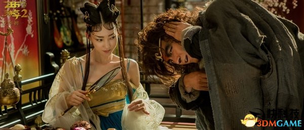 Tài tử Sở Kiều truyện bị bắt gặp qua đêm tại nhà Vương Lệ Khôn