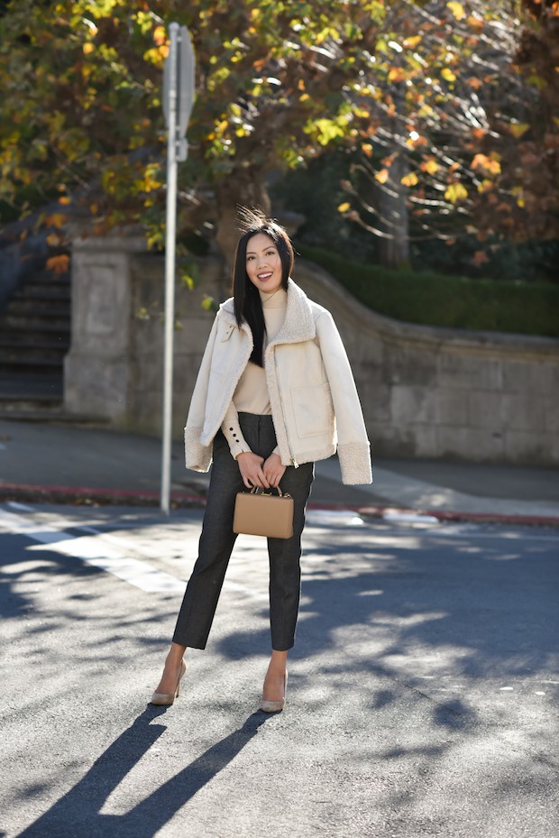 Street style của các quý cô châu Á cũng bắt đầu ngập tràn những gam màu mùa lễ hội