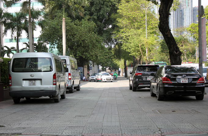 Trung tâm TP.HCM như chưa từng có chiến dịch dẹp vỉa hè