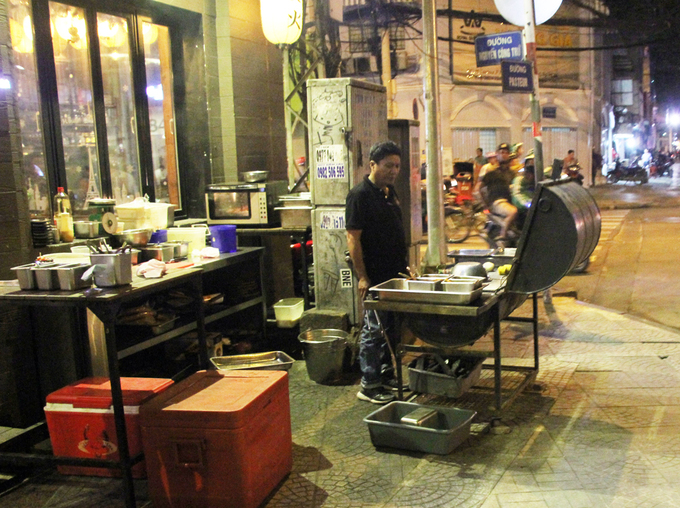 Trung tâm TP.HCM như chưa từng có chiến dịch dẹp vỉa hè