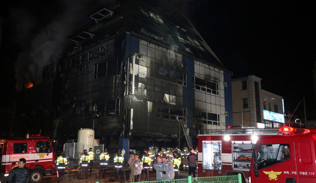 Cháy tòa nhà thương mại Hàn Quốc, ít nhất 20 người chết