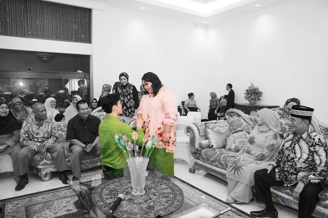 3 cô dâu hạnh phúc nhất năm dù quá khổ nhưng vẫn kiếm được chú rể soái ca