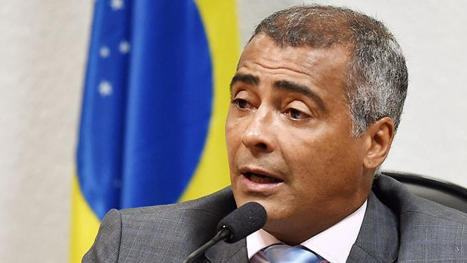 Romario tranh chức chủ tịch Liên đoàn để dẹp sạch bê bối bóng đá Brazil