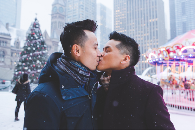 John Huy Trần đính hôn với bạn trai ở Canada