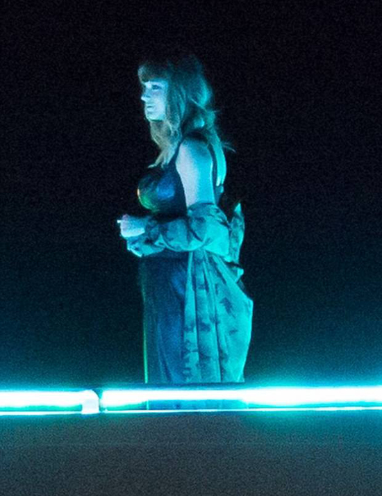 Taylor Swift gây đồn đoán với vòng một đồ sộ