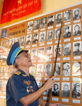 Hai phút xạ kích xuất thần của Anh hùng phi công Lâm Văn Lích