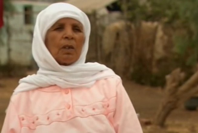 Người phụ nữ mang bầu suốt 46 năm không chịu đẻ, bác sĩ sốc nặng khi lấy bào thai ra