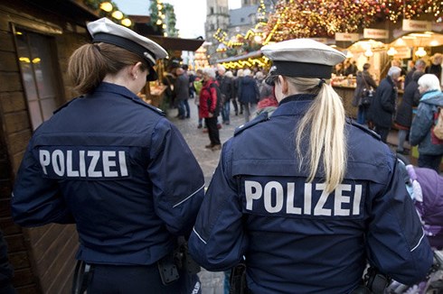 Đức phát hiện bưu kiện khả nghi tại chợ Giáng sinh