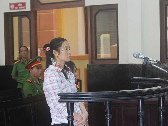 Trả hồ sơ vụ 1 bị cáo có 37 luật sư bào chữa