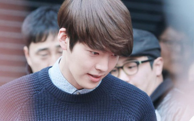 Đàn anh tiết lộ về sức khỏe tài tử Kim Woo Bin sau đợt hóa trị