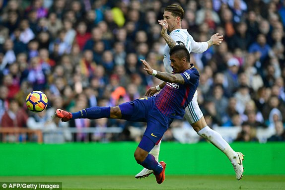 Real Madrid 0-3 Barcelona: Messi ghi bàn và kiến tạo Real Madrid 0-3 Barcelona: Messi ghi bàn và kiến tạo