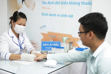 Chàng trai Sài Gòn biết mình không phải là đàn ông khi xét nghiệm cha con