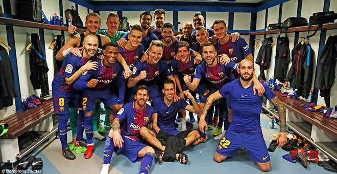 Cầu thủ Barca nhiều lúc đi bộ cũng thắng được Real