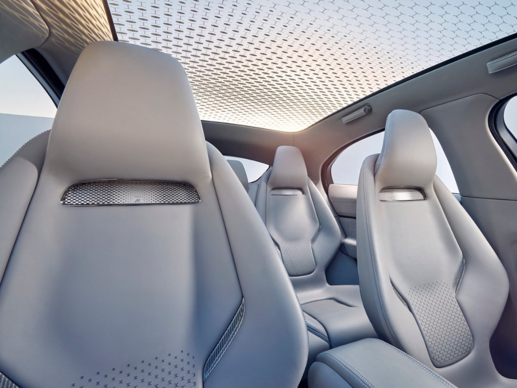 Cận cảnh xe điện Jaguar I-Pace 2018: Đối thủ của Tesla Model