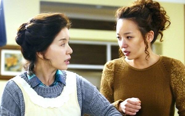 Hoảng hồn vì cưới xong 1 tuần, vợ vênh mặt cãi nhau tay đôi với mẹ chồng