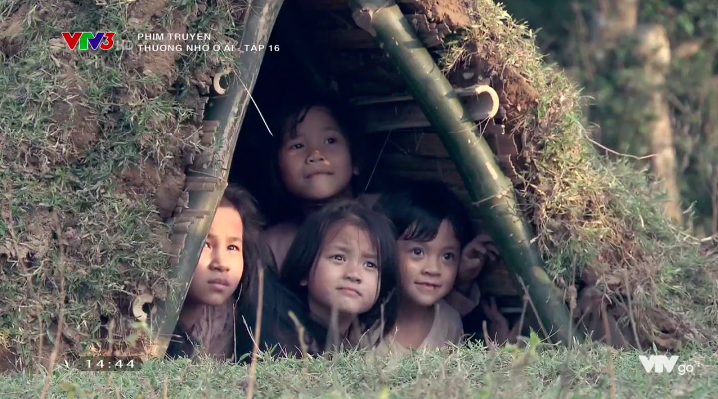 Thương nhớ ở ai 16: Đỏ mặt xem cảnh diễn viên nữ cởi áo tắm tiên