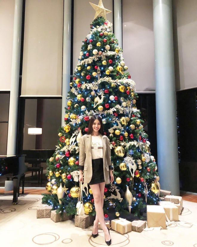 3 tiểu thư Hội con nhà giàu Việt: Người đón Noel ở biệt thự dát vàng, người sắm cả núi đồ hiệu 3 tiểu thư Hội con nhà giàu Việt: Người đón Noel ở biệt thự dát vàng, người sắm cả núi đồ hiệu