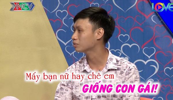 Đến bạn muốn hẹn hò, chàng da trắng, ít lông khiến dân mạng nghi ngờ vì dáng ngồi thục nữ Đến bạn muốn hẹn hò, chàng da trắng, ít lông khiến dân mạng nghi ngờ vì dáng ngồi thục nữ