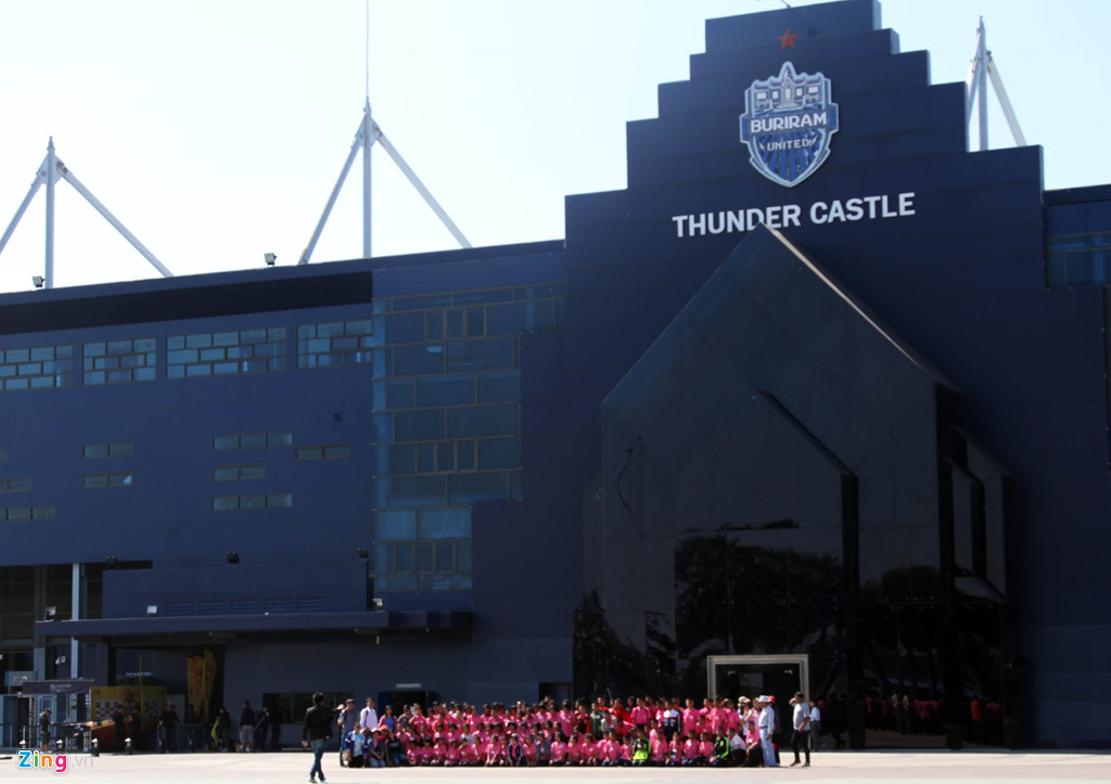 Doanh thu khổng lồ của đội bóng nhà giàu Thái Lan