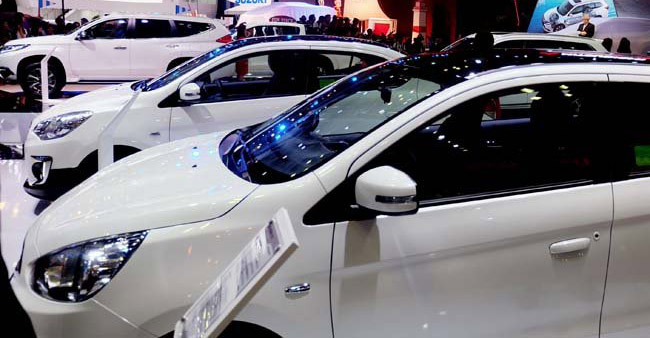 Điều chưa từng có: Ô tô giảm 390 triệu, vô địch 2017