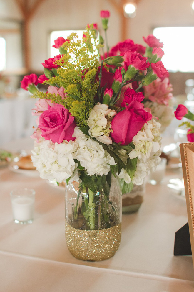 Những cách cắm hoa đơn giản giúp căn nhà từ buồn tẻ trở nên vô cùng sinh động