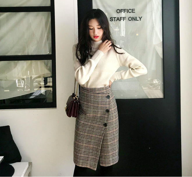 Đâu chỉ mỗi áo khoác, váy và quần kẻ cũng đang hot chẳng kém chút nào Đâu chỉ mỗi áo khoác, váy và quần kẻ cũng đang hot chẳng kém chút nào