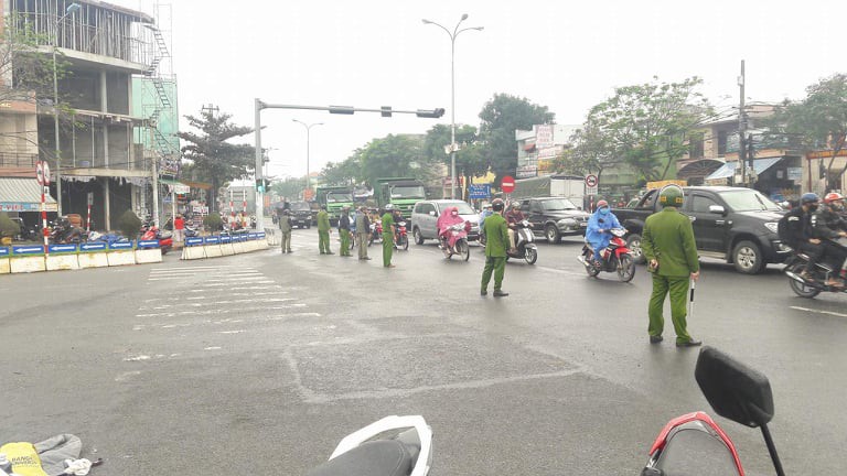 Đà Nẵng: Đi bộ qua đường, cụ ông 81 tuổi bị xe tải tông chết tại chỗ