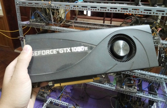 Tận mắt thấy dàn trâu đào tiền ảo Bitcoin tiền tỉ ở Hà Nội