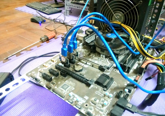 Tận mắt thấy dàn trâu đào tiền ảo Bitcoin tiền tỉ ở Hà Nội