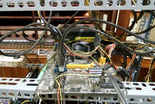 Tận mắt thấy dàn trâu đào tiền ảo Bitcoin tiền tỉ ở Hà Nội