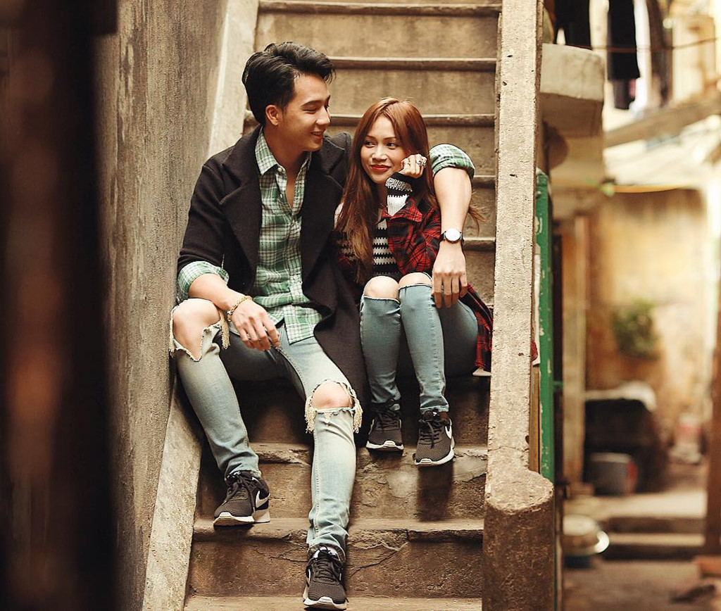 Chuyện tình cảm hot girl 2017: Kẻ chia tay, người vừa mới công khai