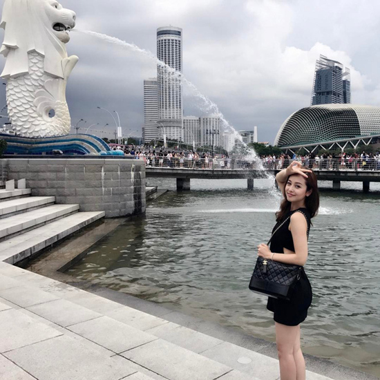 Hoa hậu Jennifer Phạm giàu cỡ nào?