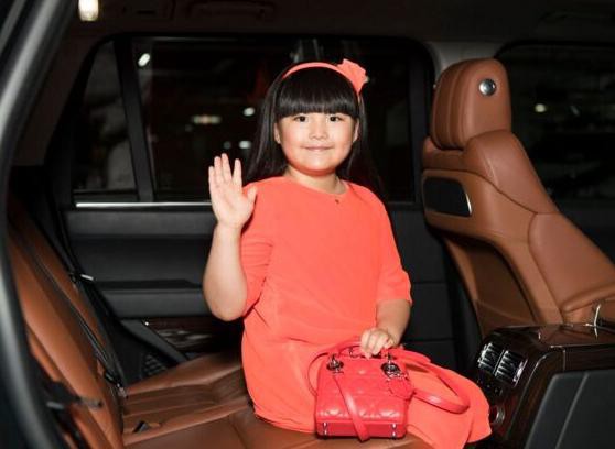 5 cặp đôi bị ghét nhất Cbiz: Huỳnh Hiểu Minh - Angela Baby đầu bảng, Dương Mịch - Lưu Khải Uy không kém phần 5 cặp đôi bị ghét nhất Cbiz: Huỳnh Hiểu Minh - Angela Baby đầu bảng, Dương Mịch - Lưu Khải Uy không kém phần