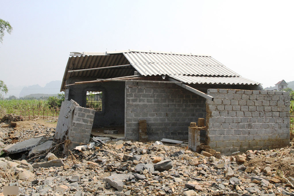 Những khu nhà hoang ở Hòa Bình sau lũ