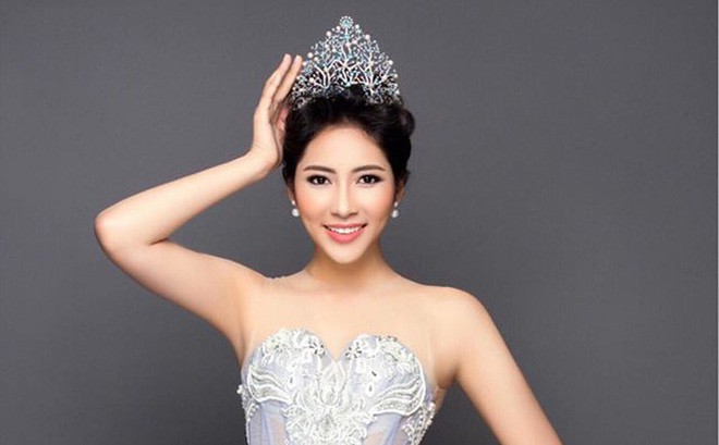 Mua giải, Hoa hậu tháo sụn, giám khảo phát ngôn sốc và những trò hay của nhan sắc Việt 2017