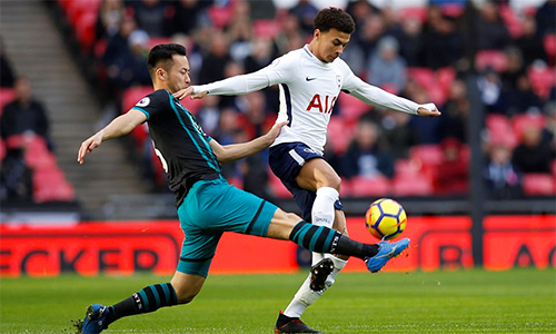 Kane lập hattrick, Tottenham thắng đậm trận cuối năm 2017