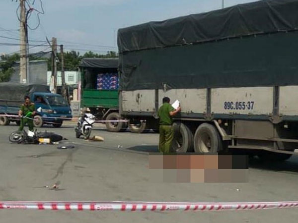 Cụ ông 80 tuổi đi ăn giỗ bị xe tải tông chết