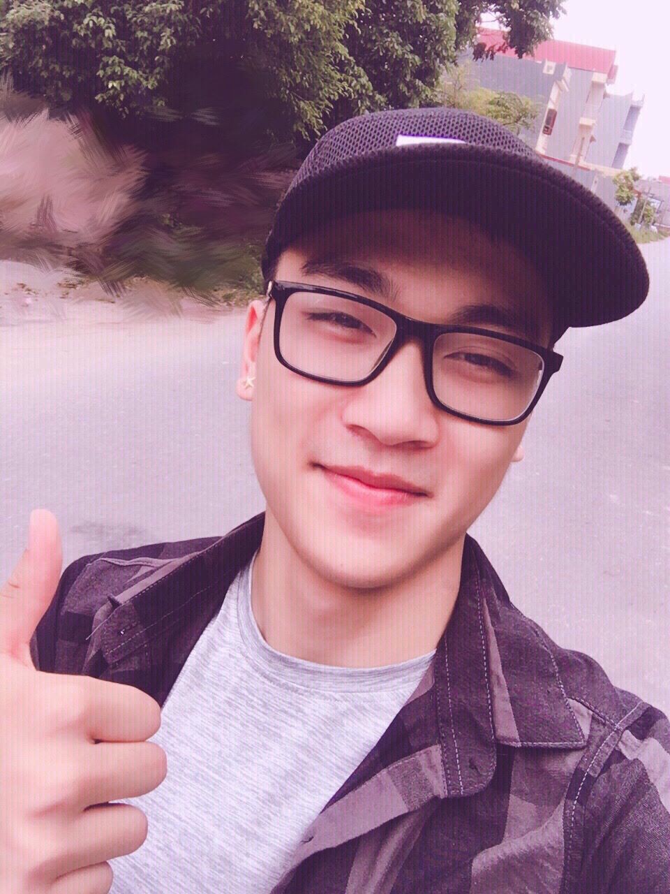 Mẹ chồng của năm lên mạng tuyển con dâu tương lai không cần xinh, chỉ cần hay ăn, thích đi nhà hàng và du lịch... gây bão mạng