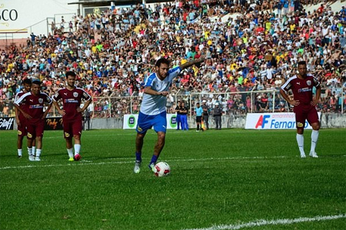 Đội của Neymar thắng 11-7 trong trận đấu từ thiện