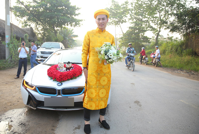 Lâm Khánh Chi rạng rỡ hạnh phúc trong ngày vu quy