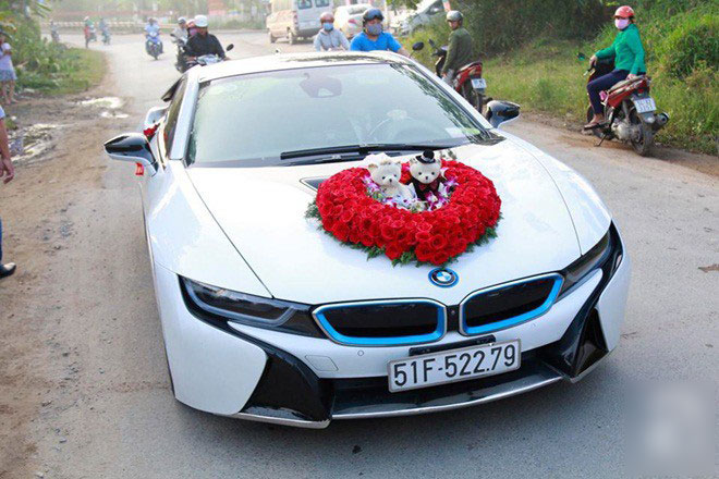 Mời 4 người yêu cũ dự cưới và những điều hy hữu, kỳ lạ trong đám cưới của Lâm Khánh Chi