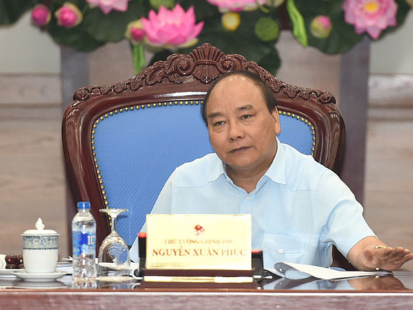 Thủ tướng Nguyễn Xuân Phúc: Đừng ra trung ương biếu xén nữa