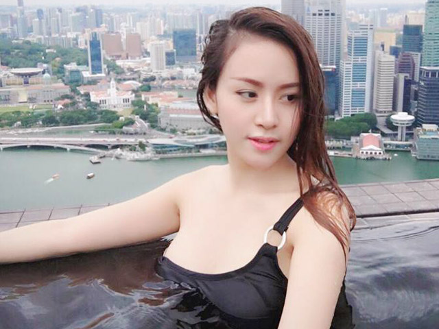 Sợ khán giả quên mặt, Bà Tưng tức tốc tái xuất đầy gợi cảm
