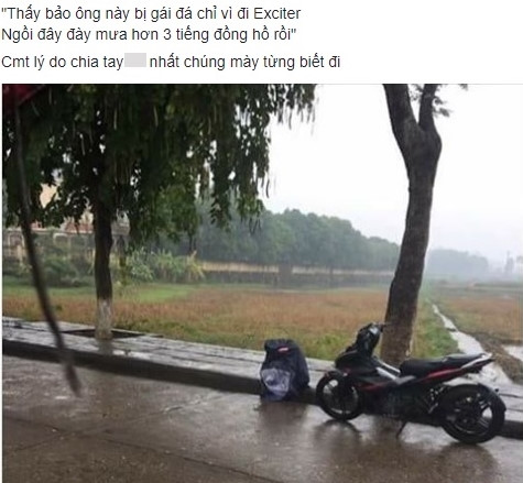 Chàng trai khóc dưới mưa 3 tiếng sau khi bạn gái bỏ vì đi xe số?