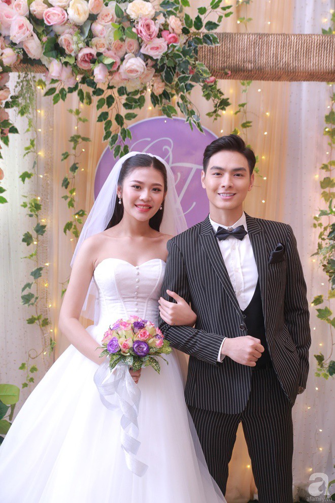 Rộ nghi vấn Chúng Huyền Thanh cưới chạy bầu