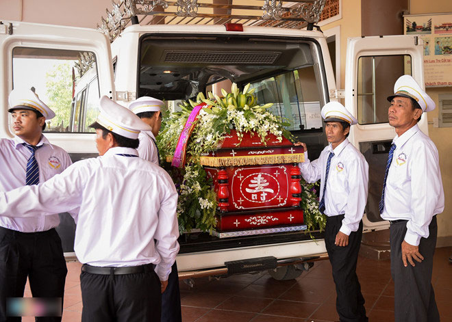 Lễ tang đẫm nước mắt của nam diễn viên Việt qua đời vì tai nạn
