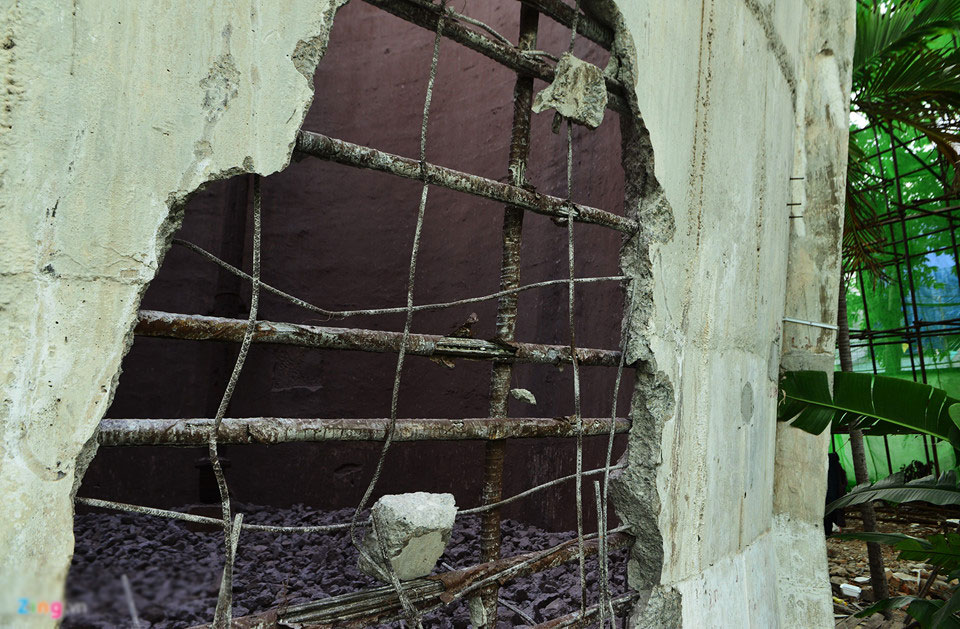 Bên trong thủy đài khổng lồ đang tháo dỡ ở Sài Gòn